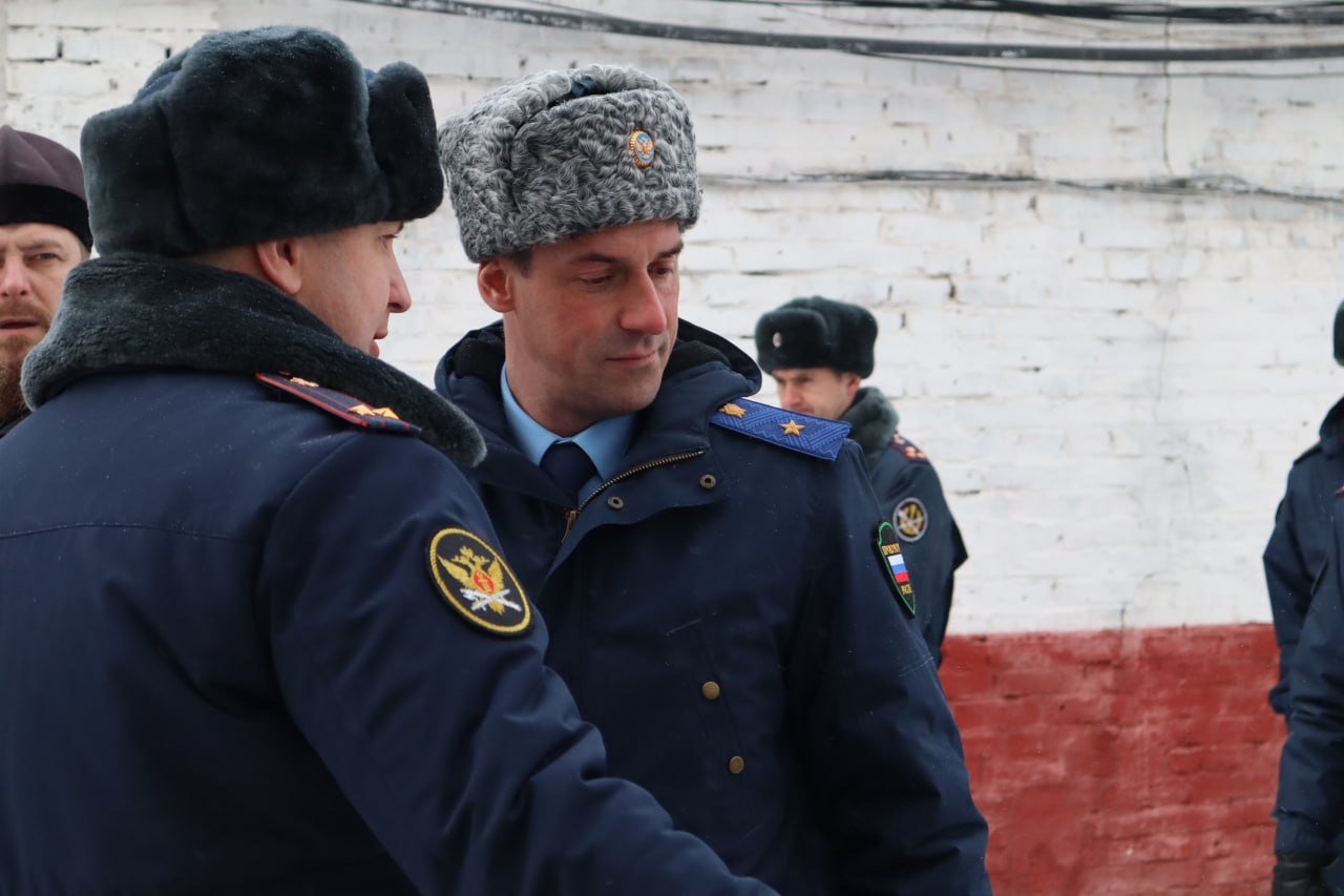 Прокурор Томской области Сергей Ломакин посетил исправительную колонию № 4 Прокурор Томской области Сергей Ломакин посетил исправительную колонию № 4