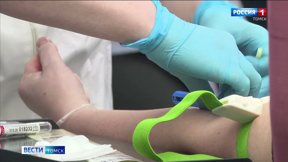 Томские машиностроители сдали 30 литров крови