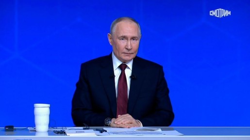 Угрозы блокады Калининградской области и ответы на атаки ВСУ, мораторий на штрафы для застройщиков, мессенджер MAX — главные заявления Владимира Путина в четвертый час "Итогов года"