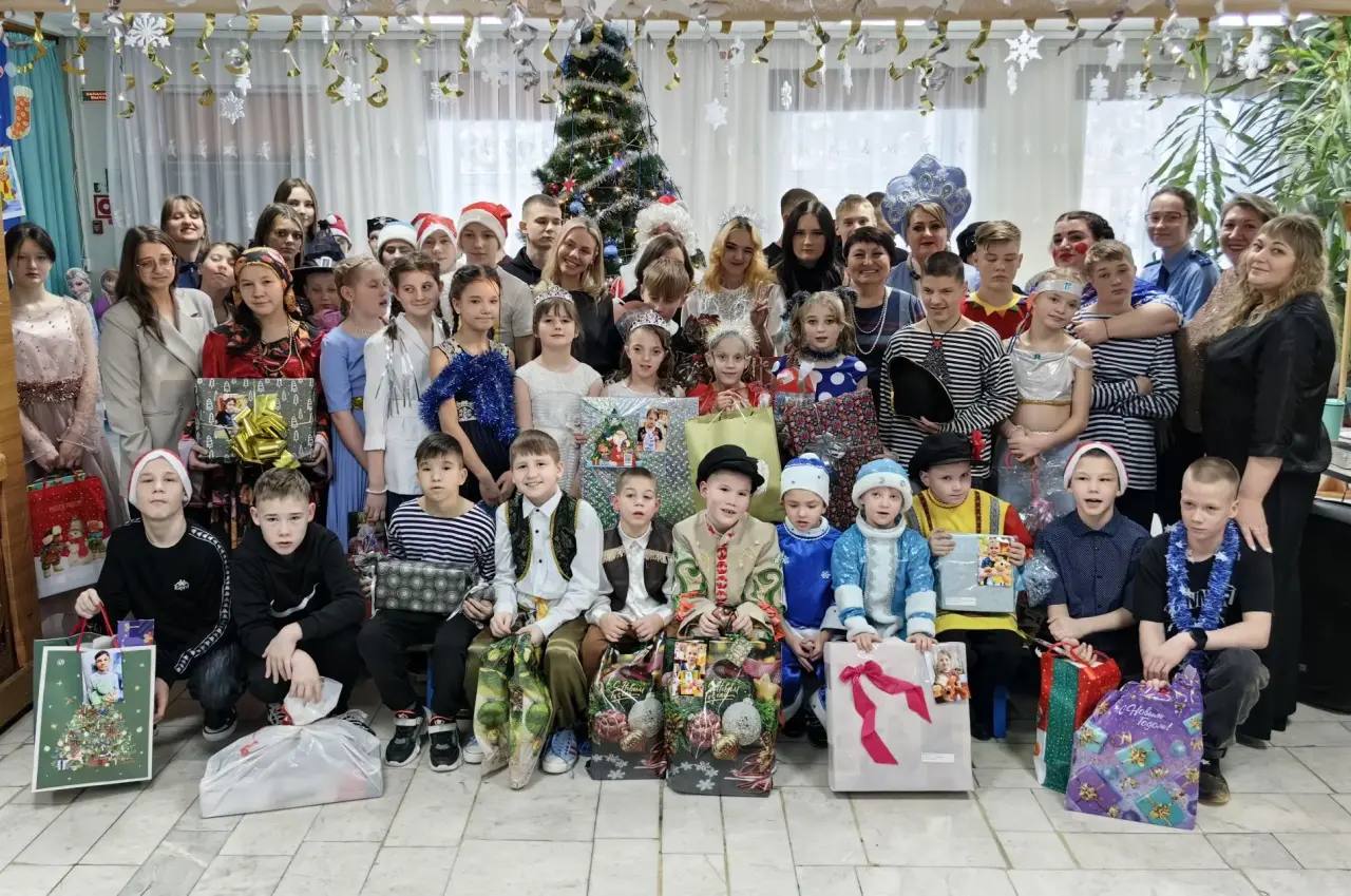 Офицеры регионального следственного управления подарили новогодний праздник воспитанникам подшефных учреждений Офицеры регионального следственного управления подарили новогодний праздник воспитанникам подшефных учреждений
