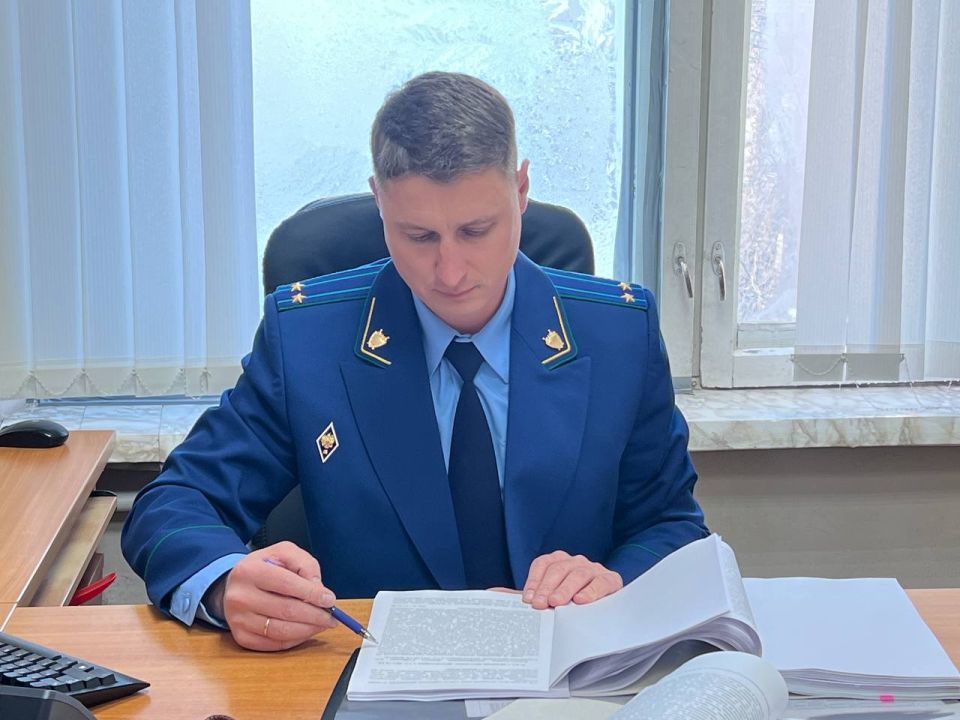 Томич, ограбивший пенсионера у банкомата, предстанет перед судом