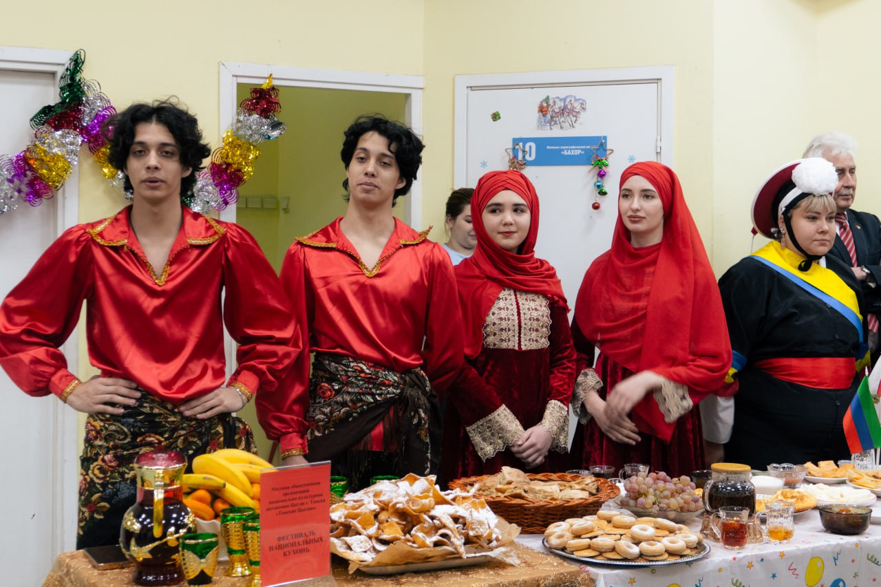 В Томской области вкусно и по-домашнему встретили начало Года единства народов России! В Томской области вкусно и по-домашнему встретили начало Года единства народов России!