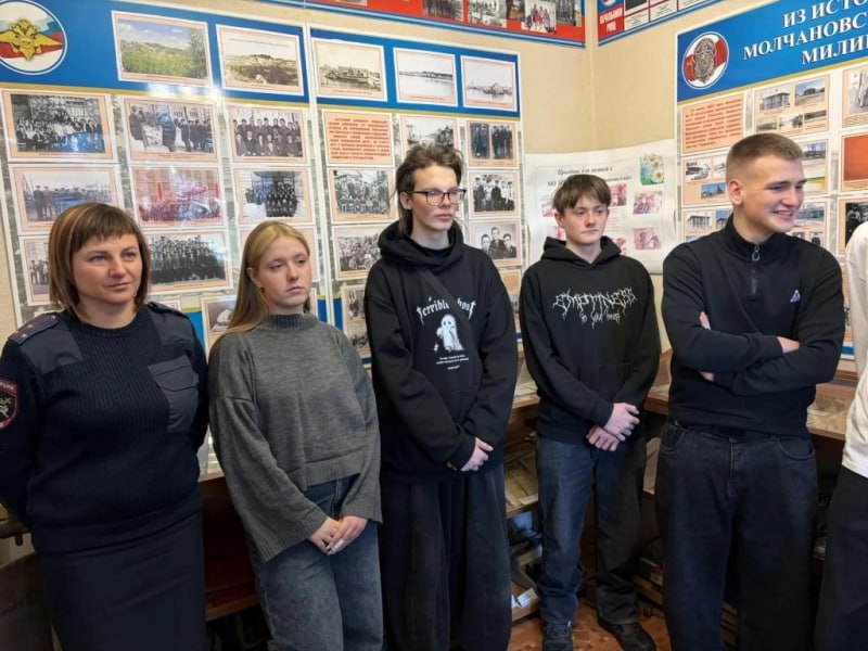 В Молчановском районе сотрудники полиции провели всероссийскую акцию «Студенческий десант», приуроченную ко Дню российского студента В Молчановском районе сотрудники полиции провели всероссийскую акцию «Студенческий десант», приуроченную ко Дню российского студента