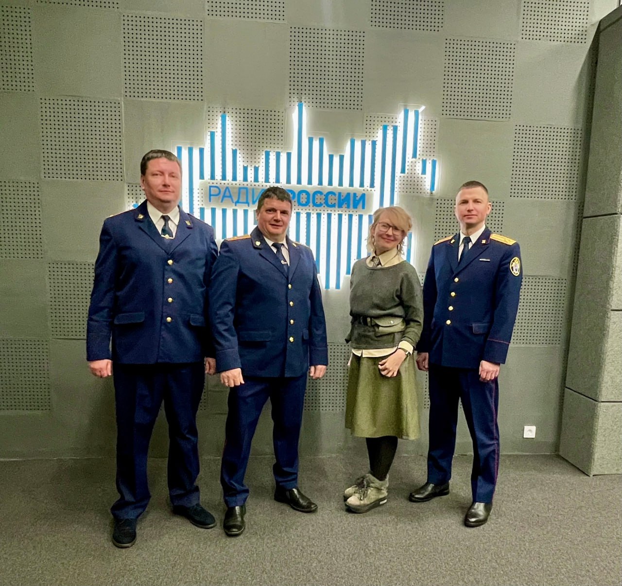 Сотрудники следственного управления по Томской области посетили легендарный Дом Радио Сотрудники следственного управления по Томской области посетили легендарный Дом Радио