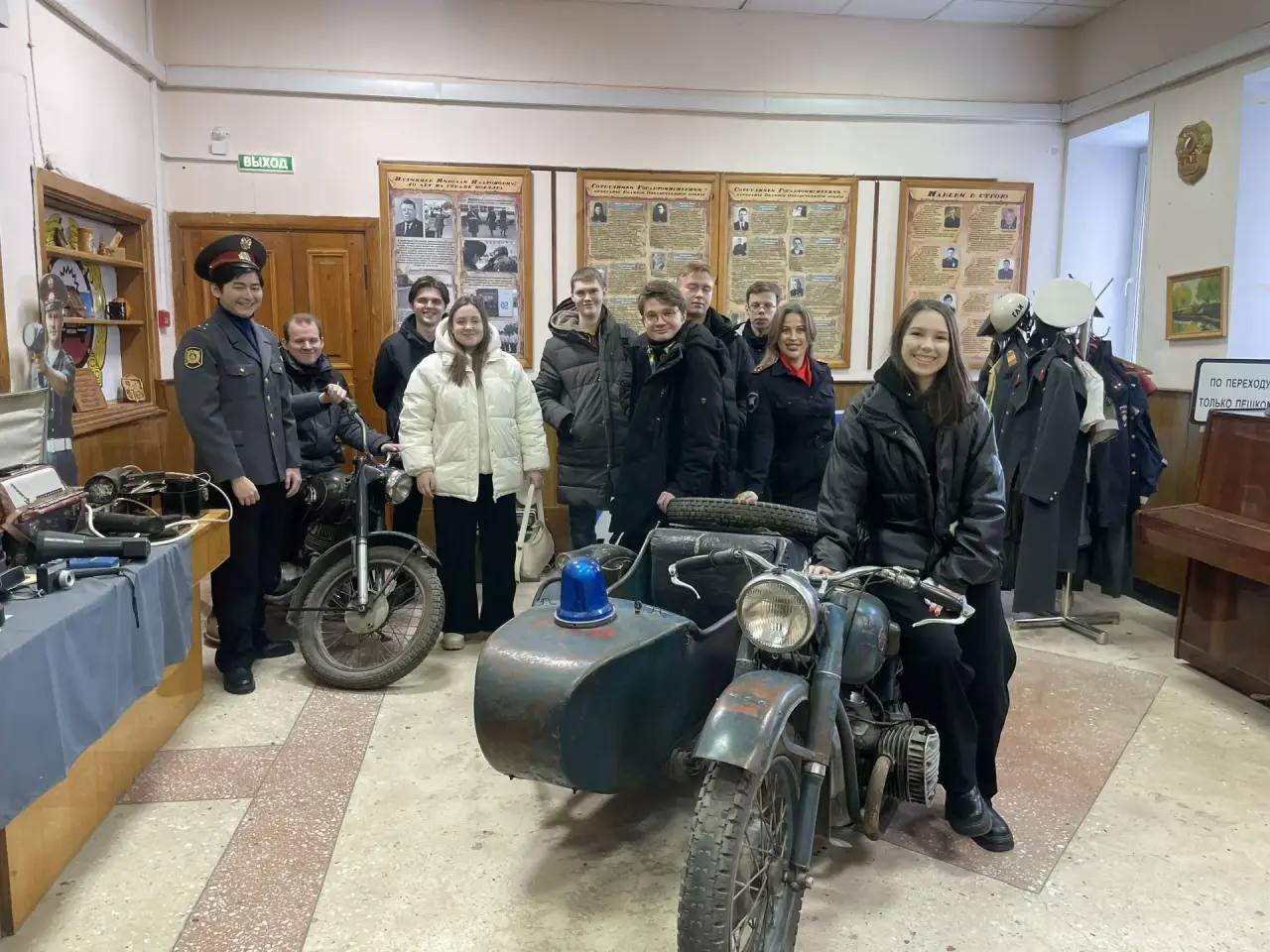 Студенты ТУСУРа встретились с сотрудниками Управления Госавтоинспекции по Томской области Студенты ТУСУРа встретились с сотрудниками Управления Госавтоинспекции по Томской области