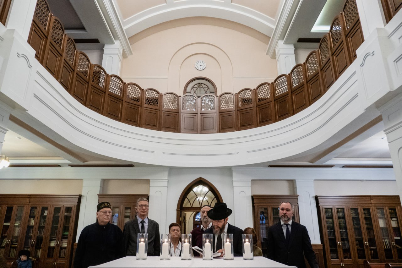 В Томской хоральной синагоге прошел вечер-реквием, приуроченный к Международному дню памяти жертв Холокоста
