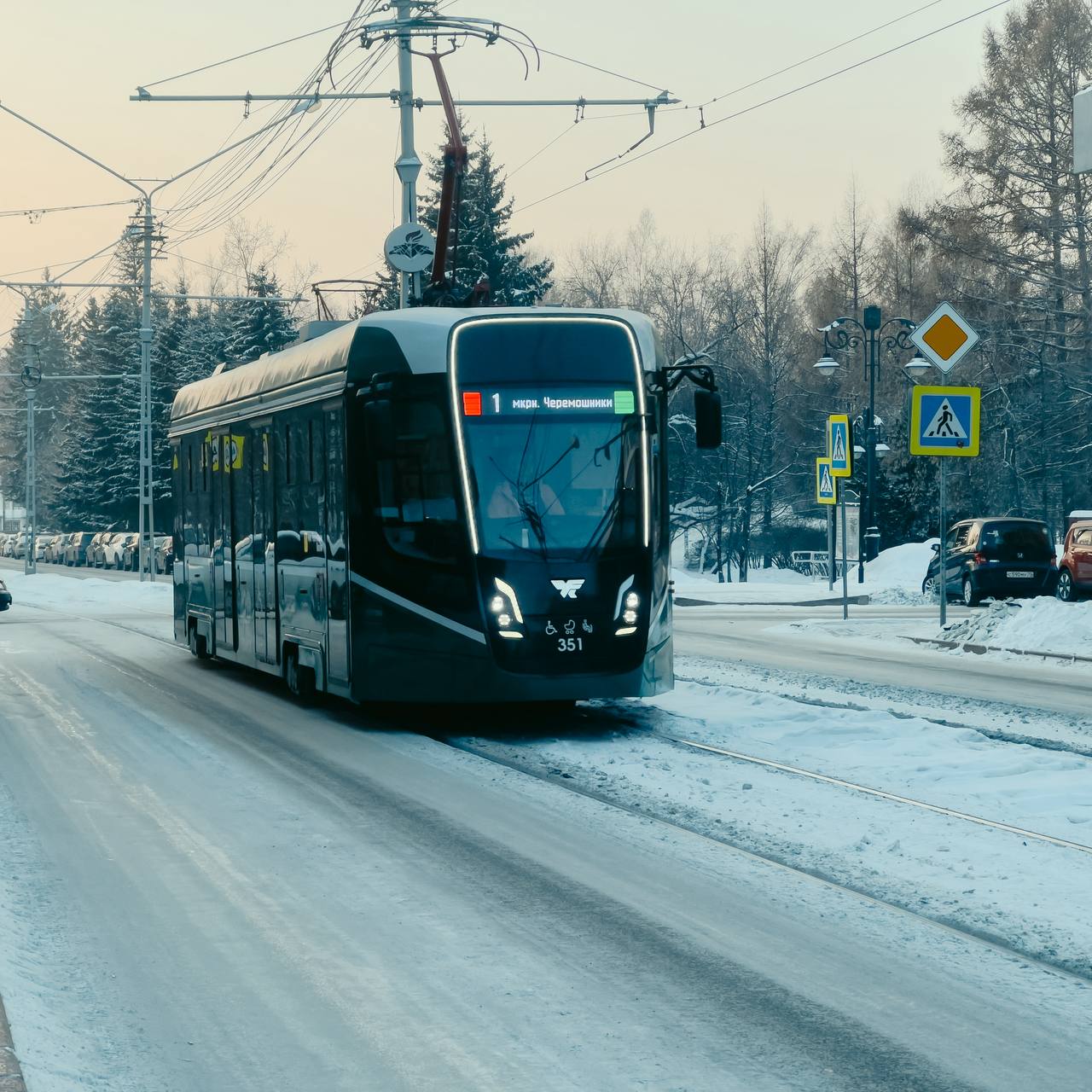 Дмитрий Махиня: В ближайшее время городское Трамвайно-троллейбусное управление объявит торги на закупку комплектующих для продолжения ремонта трамвайных путей