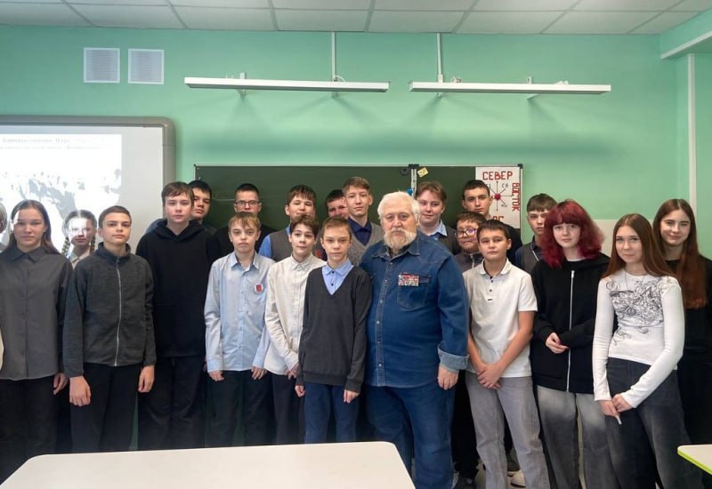 В средней общеобразовательной школе МАОУ СОШ №25 города Томска прошёл Урок Мужества, посвящённый 82-й годовщине полного снятия блокады Ленинграда В средней общеобразовательной школе МАОУ СОШ №25 города Томска прошёл Урок Мужества, посвящённый 82-й годовщине полного снятия блокады Ленинграда