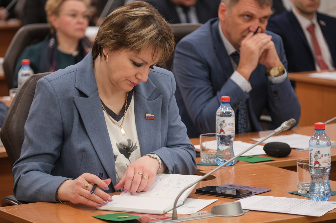 Фоторепортаж с 5-го собрания Думы города Томска VIII созыва Фоторепортаж с 5-го собрания Думы города Томска VIII созыва