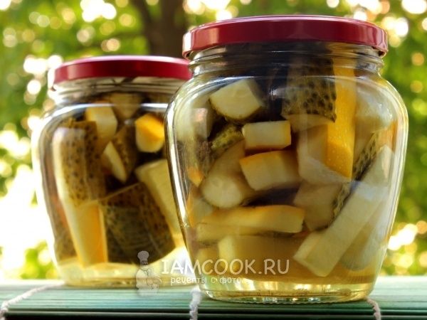 Приготовьте хрустящие кабачки с огурцами на зиму и удивите всех