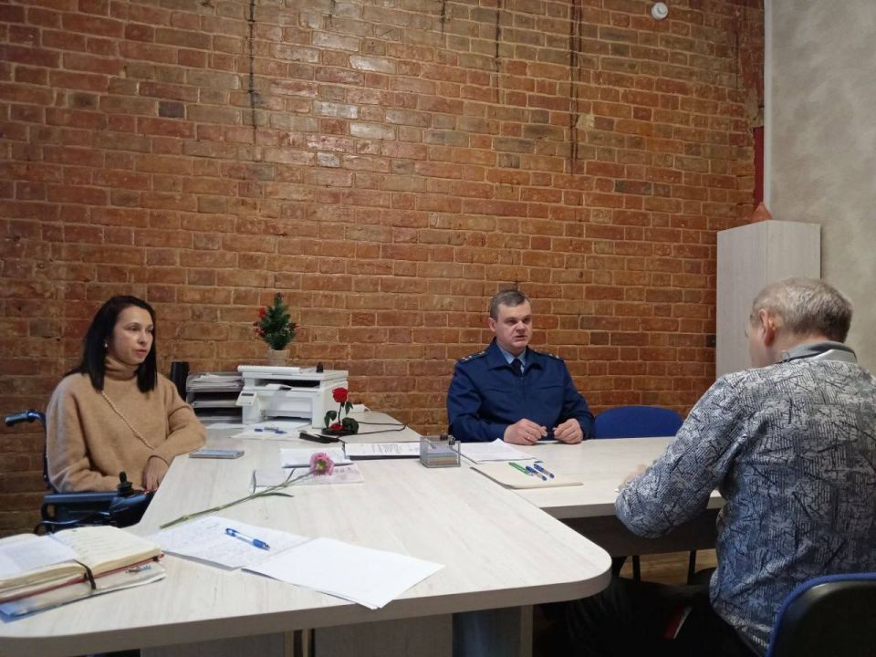 �������� ���������� ������ �. ������ ������ ������� ������ �������� ������ ����� ��� ������� � ������������� ����������� �������������