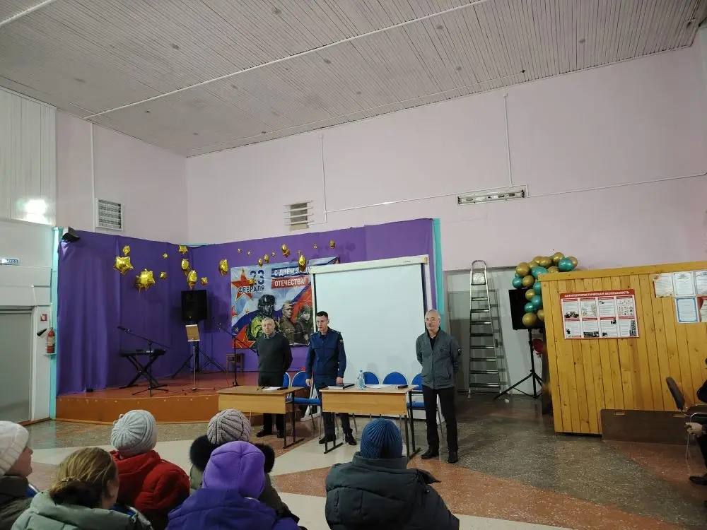 Первый заместитель прокурора Томской области Иван Ткаченко провел выездной личный прием жителей села Леботер Чаинского района Первый заместитель прокурора Томской области Иван Ткаченко провел выездной личный прием жителей села Леботер Чаинского района