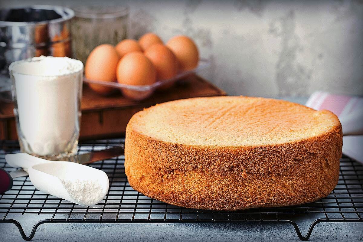 Как испечь идеальный бисквит: секреты воздушного десерта