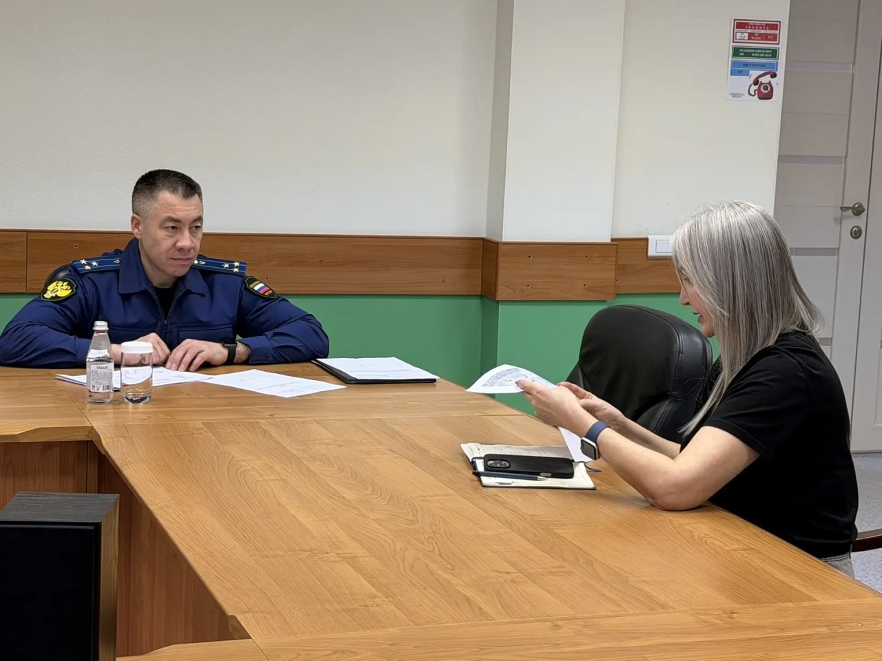 Заместитель прокурора Томской области Василий Воробьев провел выездной личный прием работников производственного предприятия Заместитель прокурора Томской области Василий Воробьев провел выездной личный прием работников производственного предприятия