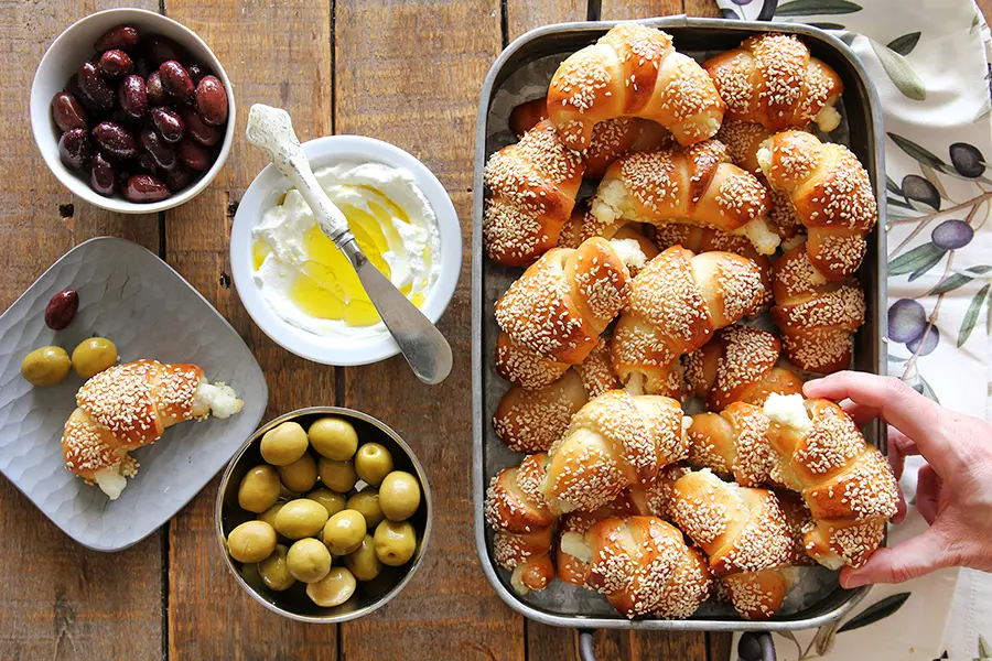 Как испечь невероятные рогалики: рецепт, который покорит ваши вкусовые рецепторы