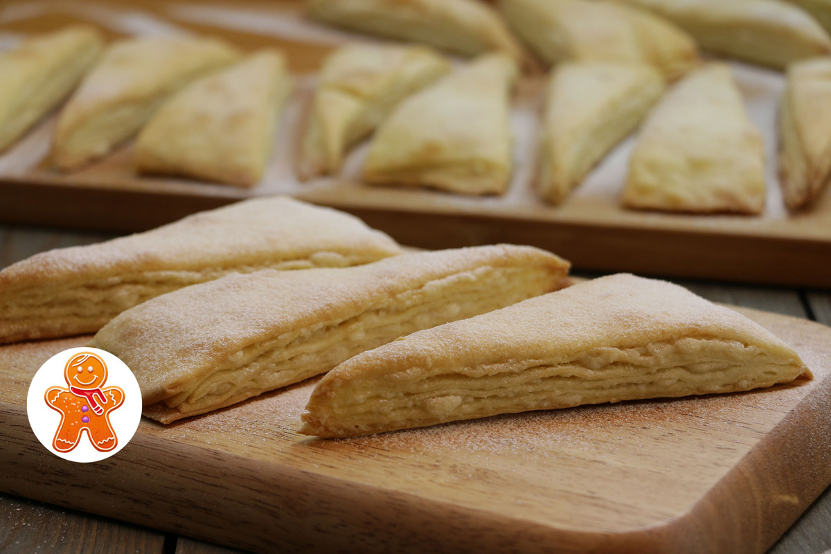 Нежные слойки на кефире: легкий и быстрый рецепт