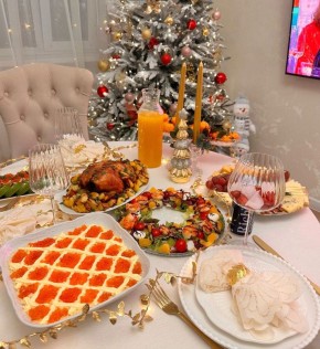 Как накрыть новогодний стол, чтобы 1 января не мучиться от перегрузки
