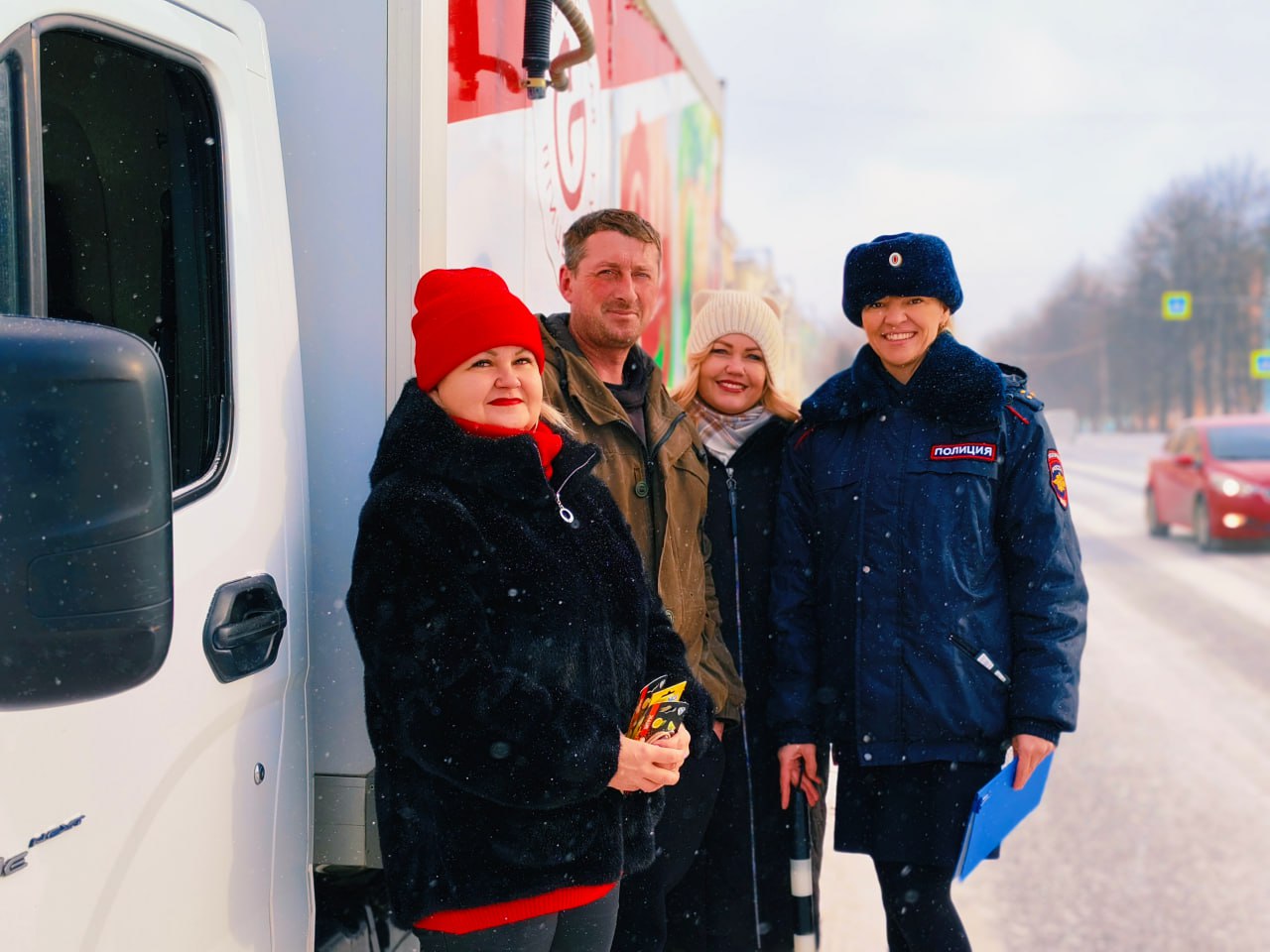 «Женский патруль» поздравил водителей-мужчин с Днем защитника Отечества «Женский патруль» поздравил водителей-мужчин с Днем защитника Отечества