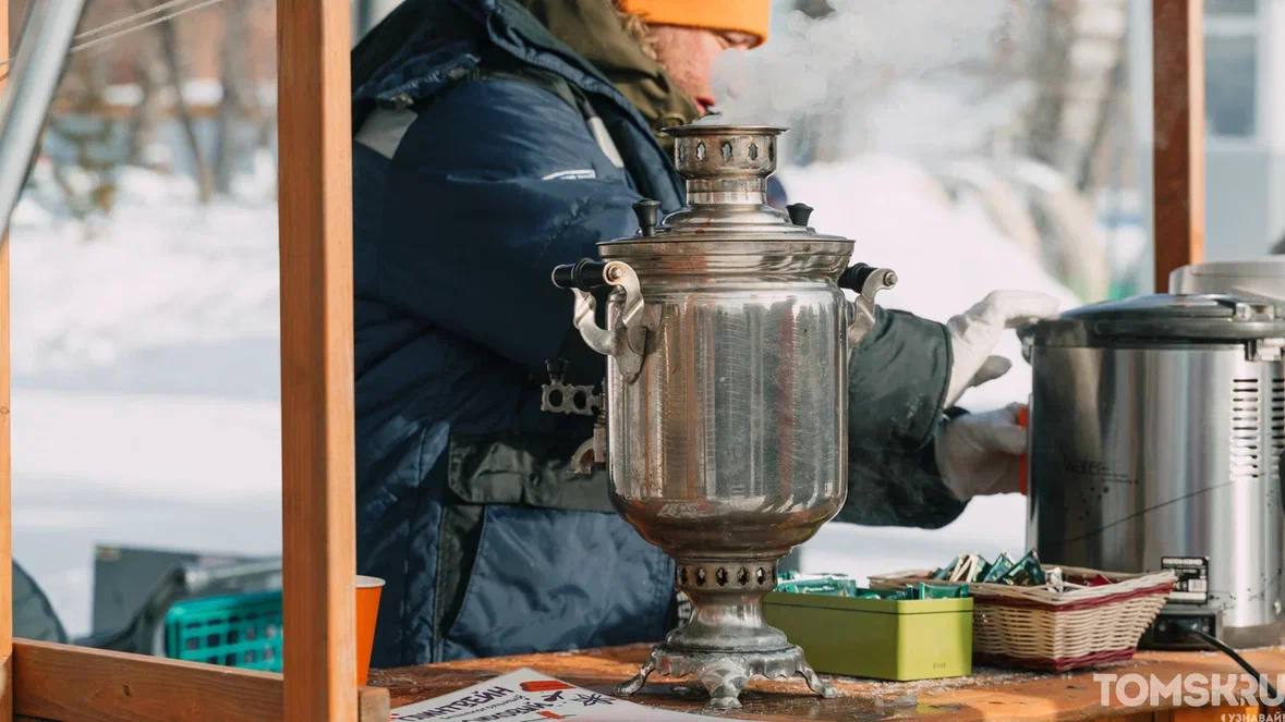 В Томске отпраздновали последний день Масленицы в Городском саду В Томске отпраздновали последний день Масленицы в Городском саду