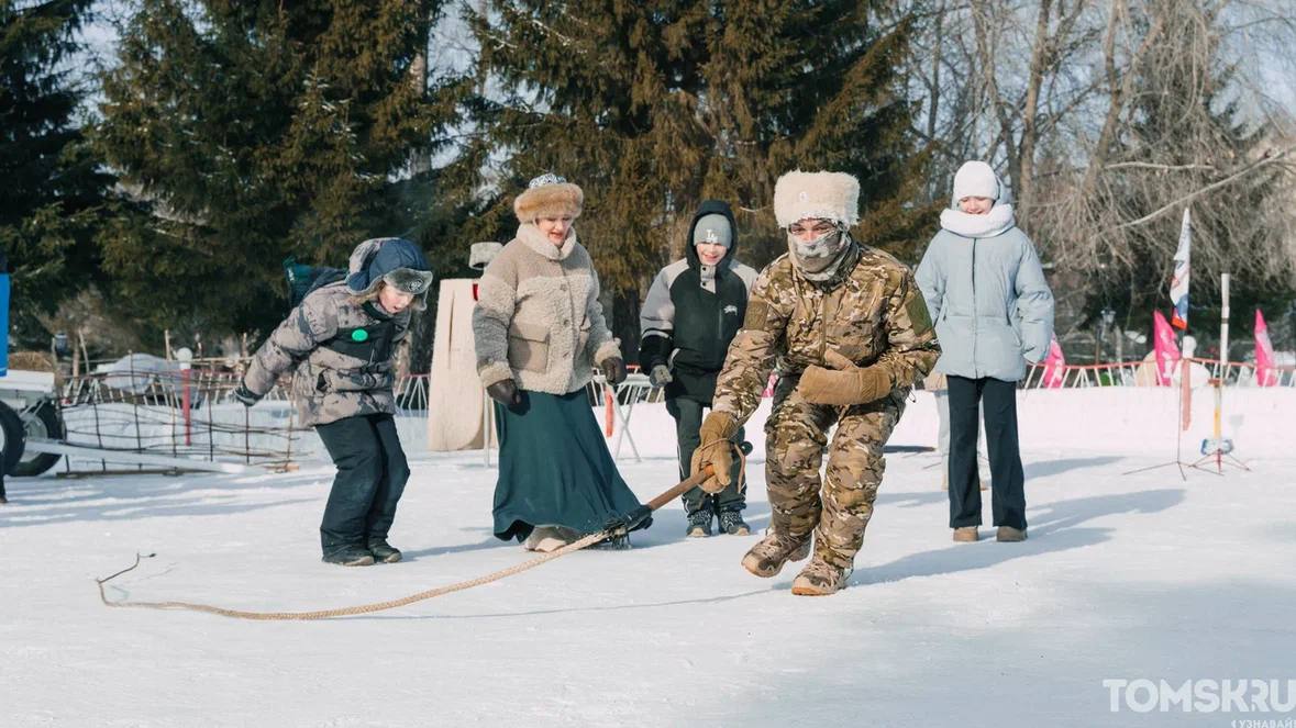 В Томске отпраздновали последний день Масленицы в Городском саду В Томске отпраздновали последний день Масленицы в Городском саду