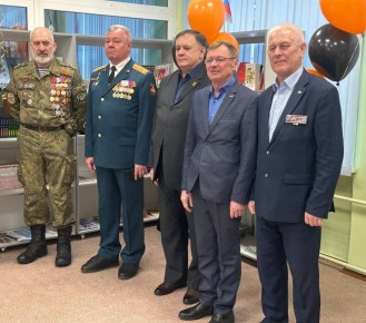 Ветераны транспортной полиции Томска приняли участие в открытии школьного музея боевой славы