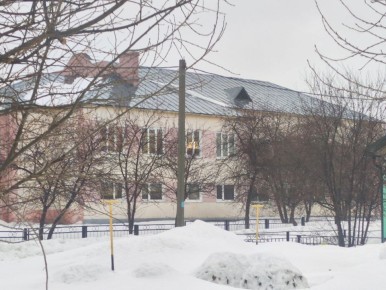 В Томской области прокуроры усилили надзор за очисткой крыш зданий образовательных и культурно-досуговых учреждений от снега и наледи