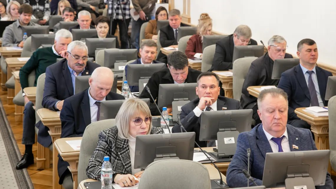 В Законодательной думе Томской области изменили структуру комитетов