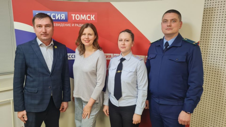 ������ ������� ����� ����� ������ � ������������ ��������� ���������� ������ �. ������ ������� ��������� �� ������: