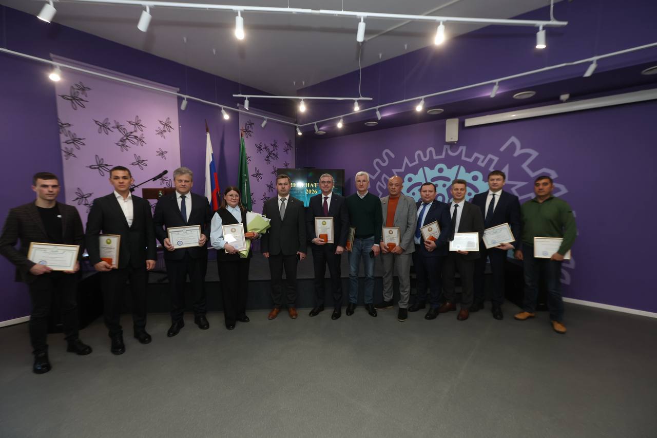 Дмитрий Махиня: Вручил награды томским меценатам – людям, которые реальными делами показывают свою любовь к нашему Томску Дмитрий Махиня: Вручил награды томским меценатам – людям, которые реальными делами показывают свою любовь к нашему Томску