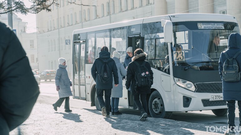 Транспорт в Томске: новые трамваи обещают, водителей не хватает, а реальная цена проезда — больше 100 рублей