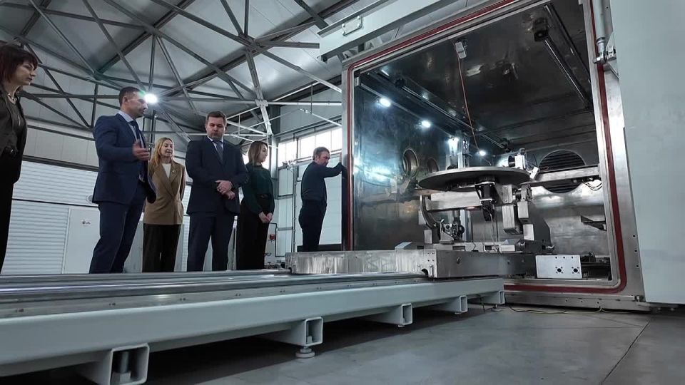 Дмитрий Махиня: Съездил еще на одно предприятие, которому мы помогали - выделяли субсидию