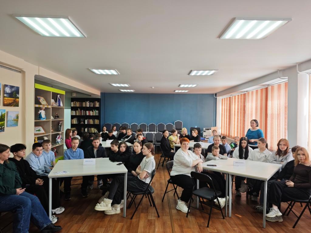 Полицейские Асиновского района совместно со специалистами Движения Первых и Администрации Асиновского района приняли участие в профилактической встрече в Секторе работы с молодежью БЭЦ г. Асино Полицейские Асиновского района совместно со специалистами Движения Первых и Администрации Асиновского района приняли участие в профилактической встрече в Секторе работы с молодежью БЭЦ г. Асино