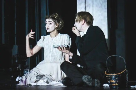 МХАТ снова в Томске!. В Томскую драму возвращаются гастроли Школы-студии МХАТ — 4 и 5 апреля на сцене выступят студенты четвертого курса