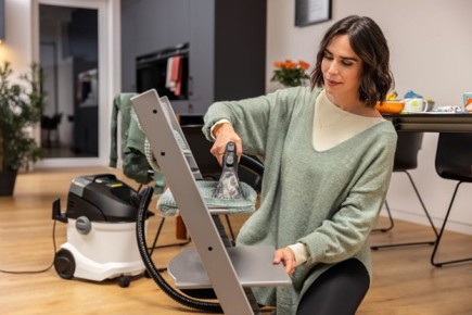 Эффективные способы очистки диванов и кресел: что выбрать