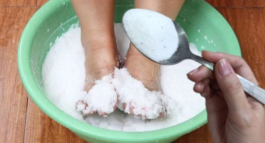 Лечебные свойства содовых ванночек для ног