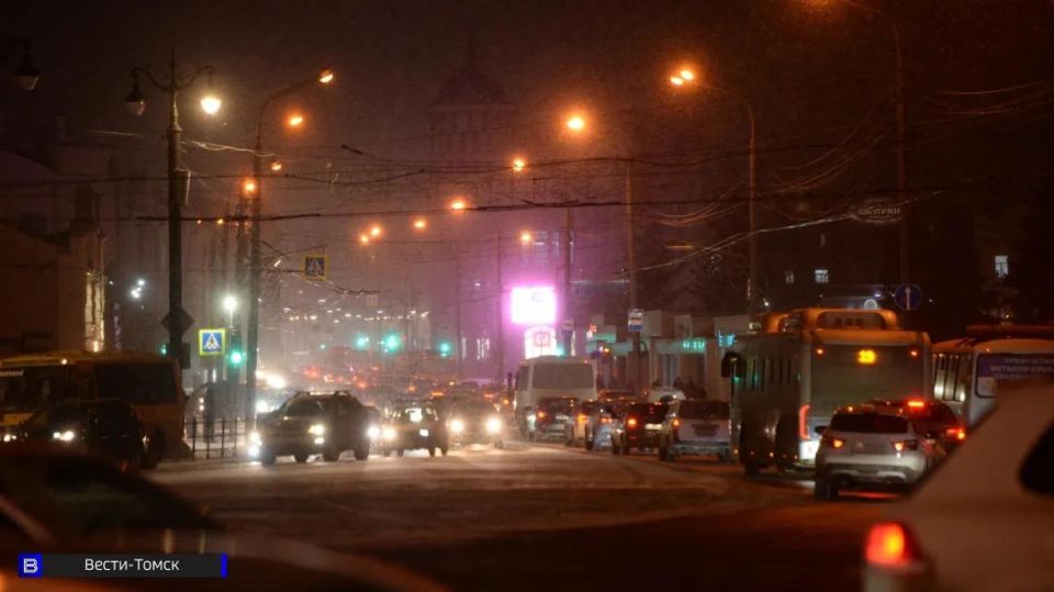 Томичи стоят в 8-балльных пробках во вторник вечером