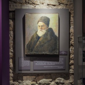 Сравниваем легендарные шампанские: что выбрать среди "Левъ Голицынъ", "Абрау-Дюрсо" и "Новый свет"?