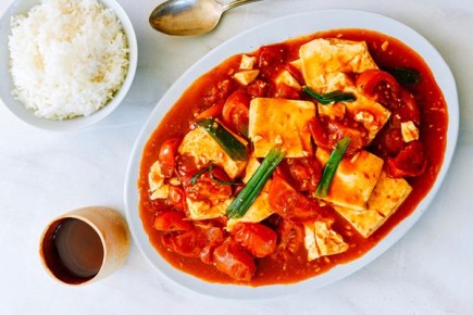 Томатный тофу: Легкость и Вкус в Китайском Стиле