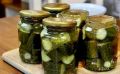 Лёгкость и хруст: как быстро замариновать огурцы на зиму