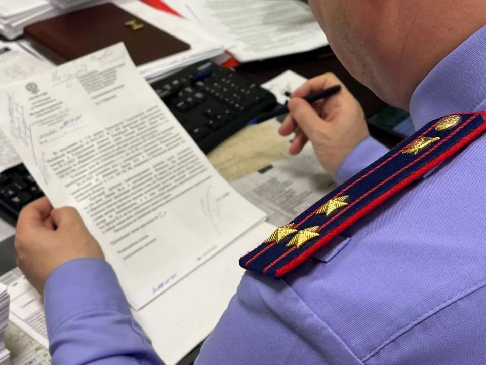 В Стрежевом местный житель предстанет перед судом по обвинению в покушении на убийство двух лиц и убийстве женщины