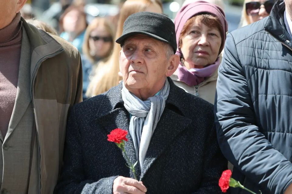 Владимир Мазур: Открыли памятник Николаю II у Томского политехнического университета Владимир Мазур: Открыли памятник Николаю II у Томского политехнического университета