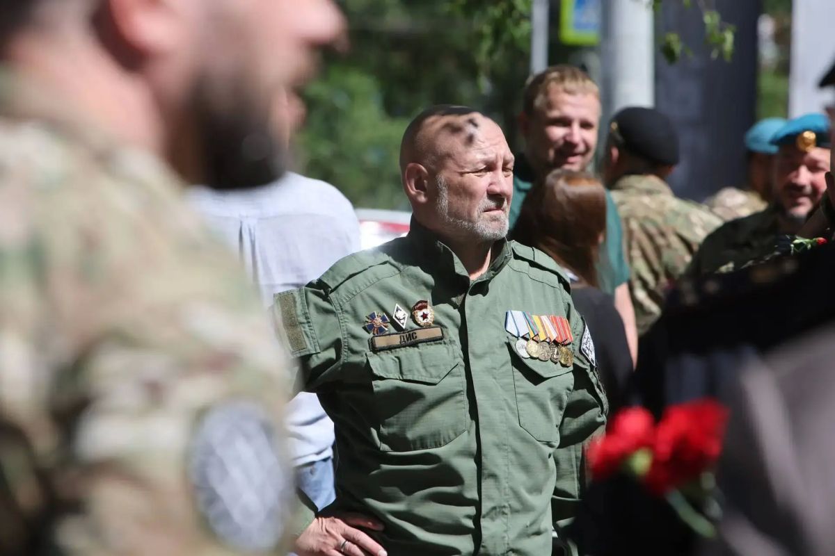 Владимир Мазур: Сегодня День ветеранов боевых действий — день мужественных людей, которым мы обязаны безопасностью, суверенитетом и самим существованием страны Владимир Мазур: Сегодня День ветеранов боевых действий — день мужественных людей, которым мы обязаны безопасностью, суверенитетом и самим существованием страны