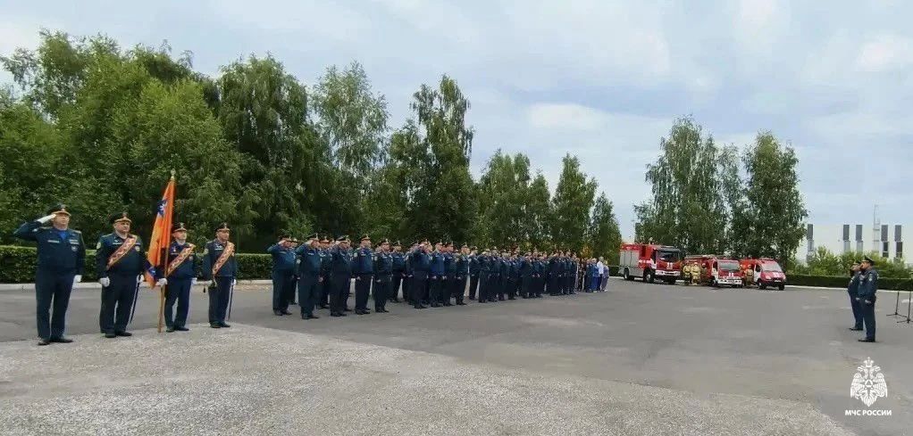 В Томске торжественно отметили 99-летие государственного пожарного надзора МЧС России В Томске торжественно отметили 99-летие государственного пожарного надзора МЧС России