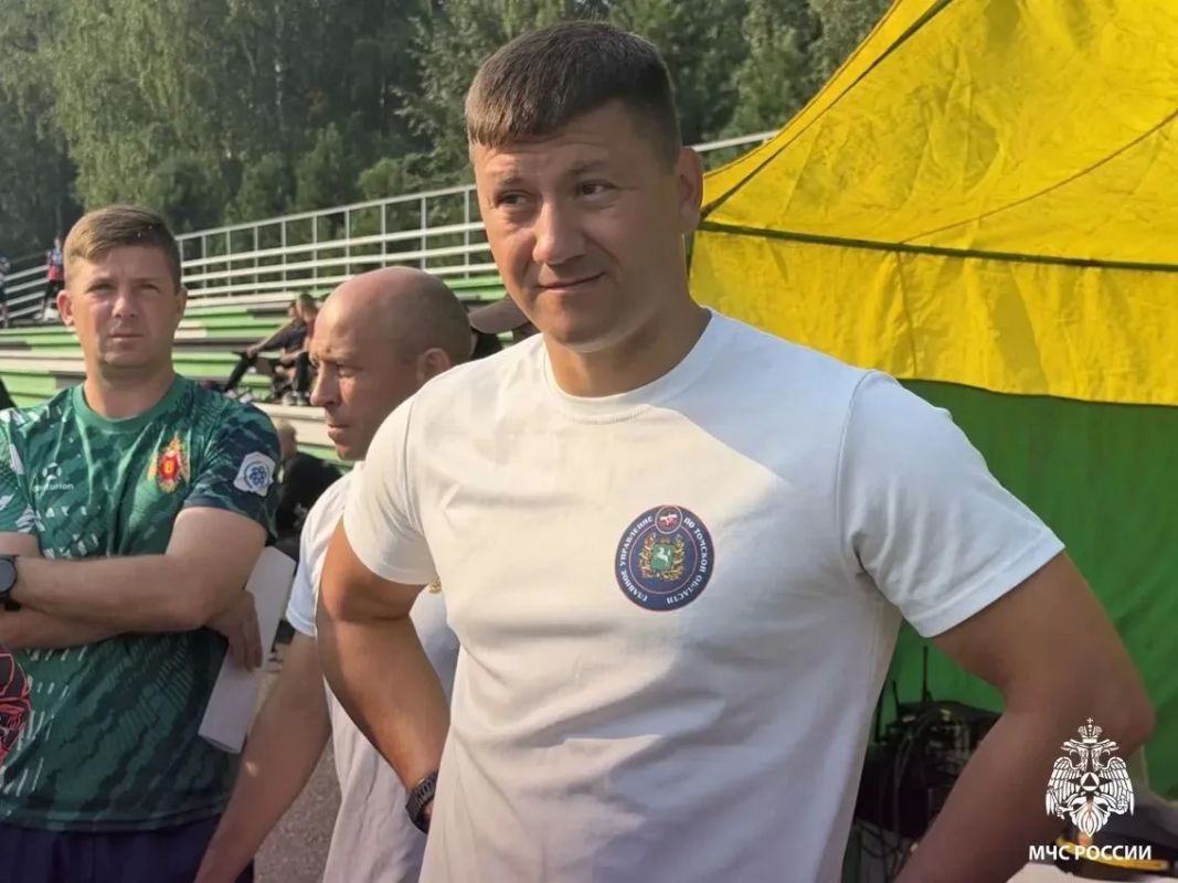 В Томске стартовал чемпионат по пожарно-спасательному спорту В Томске стартовал чемпионат по пожарно-спасательному спорту