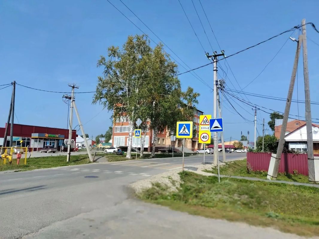 В Каргасокском районе Томской области прокуратура добилась установления вблизи образовательных организаций новых дорожных знаков В Каргасокском районе Томской области прокуратура добилась установления вблизи образовательных организаций новых дорожных знаков
