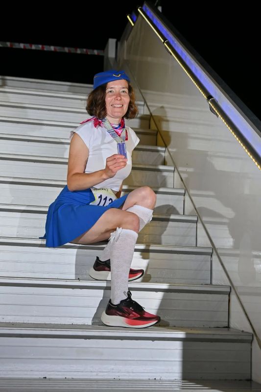 У томского аэропорта есть традиция в последние выходные лета – устраивать спортивный забег прямо на взлетно-посадочной полосе У томского аэропорта есть традиция в последние выходные лета – устраивать спортивный забег прямо на взлетно-посадочной полосе