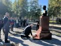 Владимир Мазур: Торжественно открыли бюст Герою Российской Федерации Николаю Данильченко по дворе школы №3, названной его именем