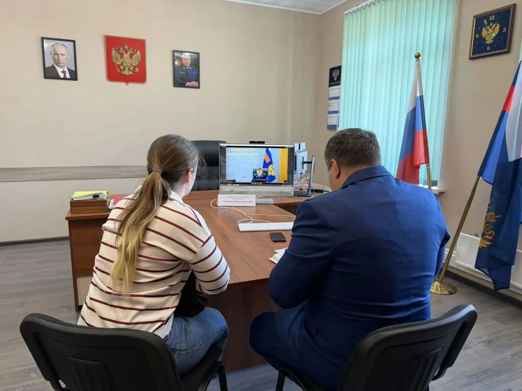 Первый заместитель прокурора Томской области Иван Ткаченко провел личный прием жителей г. Стрежевого Томской области Первый заместитель прокурора Томской области Иван Ткаченко провел личный прием жителей г. Стрежевого Томской области
