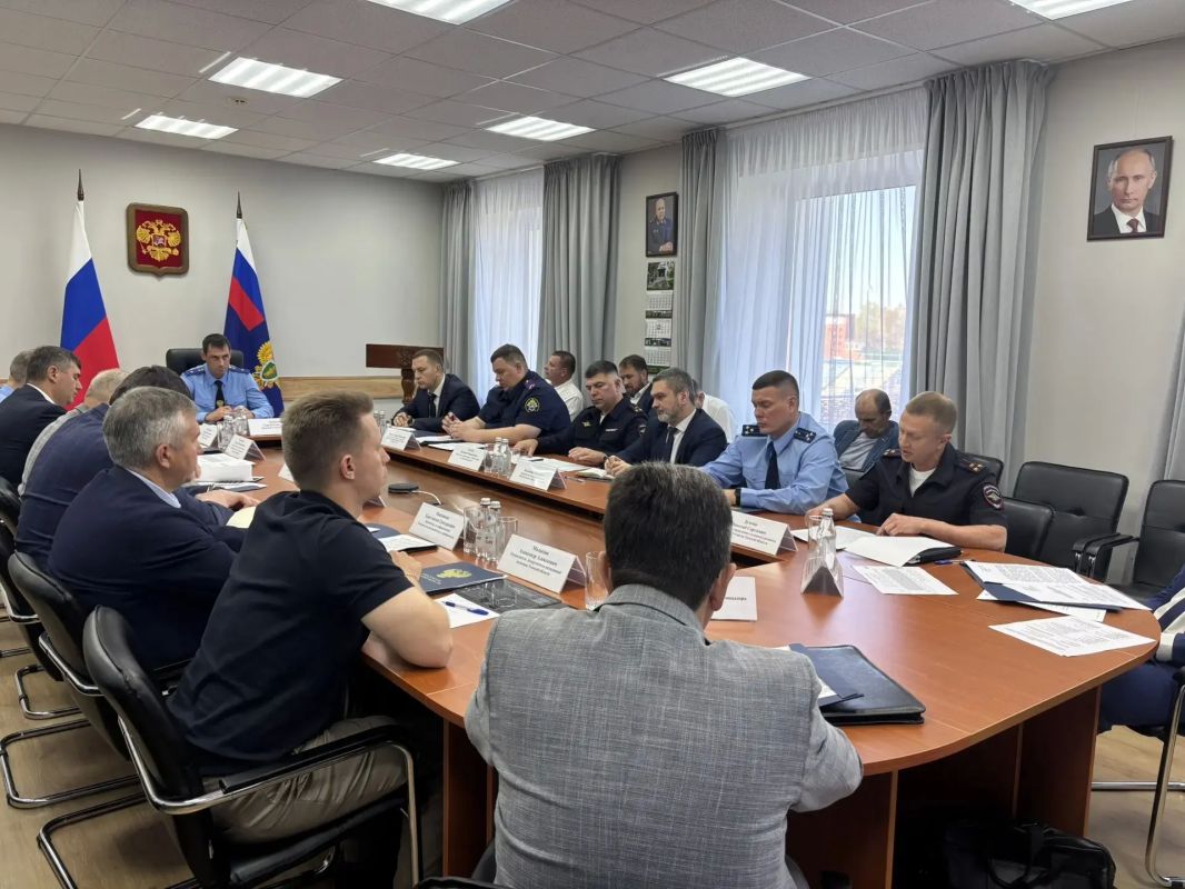 В Томске исполняющий обязанности руководителя регионального следственного управления СК России Андрей Маслов принял участие в межведомственном совещании по противодействию IT-преступлениям