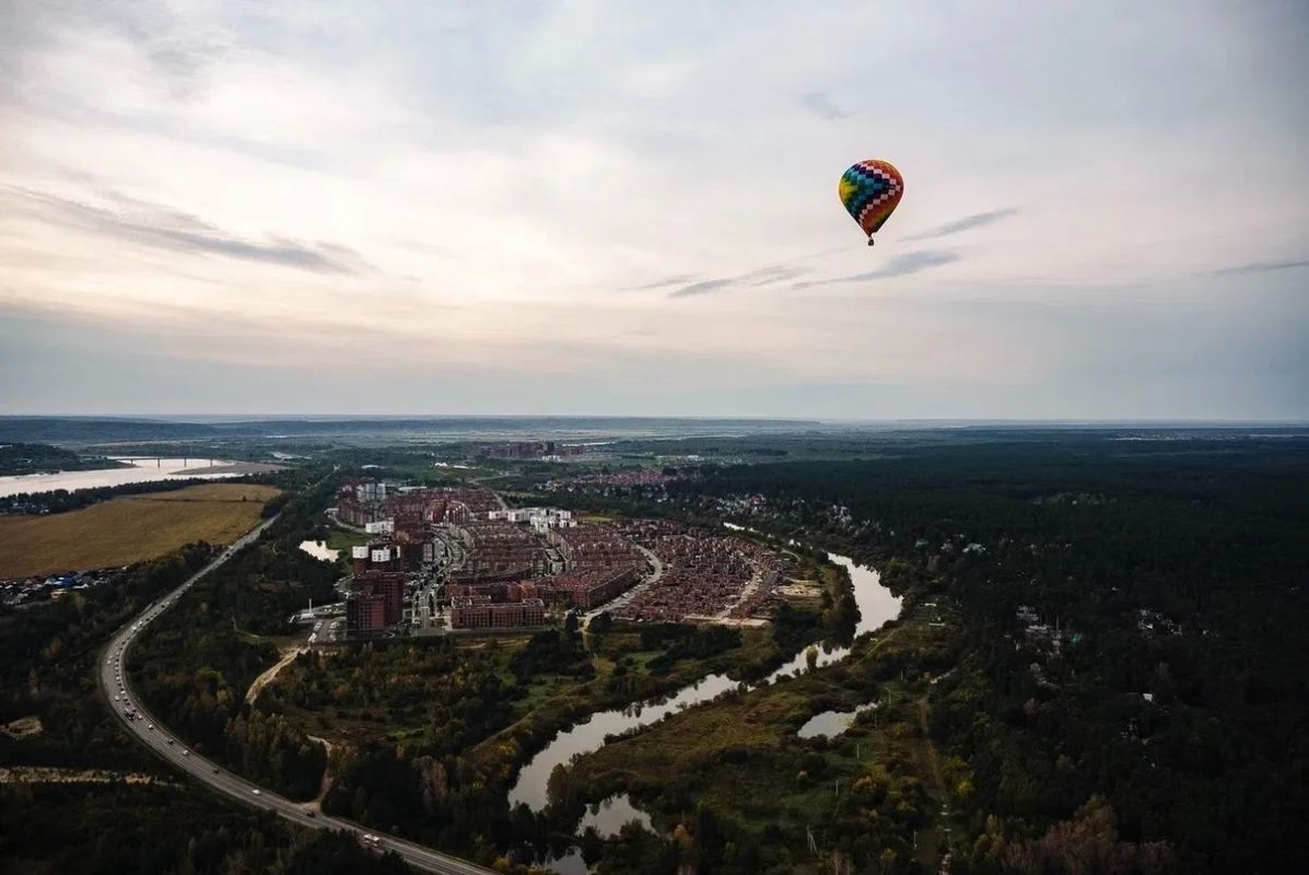Редакция Tomsk.ru поднялась в небо: фоторепортаж с фестиваля воздушных шаров «ВВЕРХ» Редакция Tomsk.ru поднялась в небо: фоторепортаж с фестиваля воздушных шаров «ВВЕРХ»